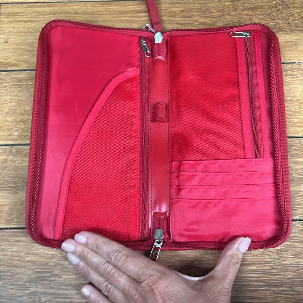 Lug Tango Red Travel Wallet unisex travel vacation passport - Picture 6 of 7